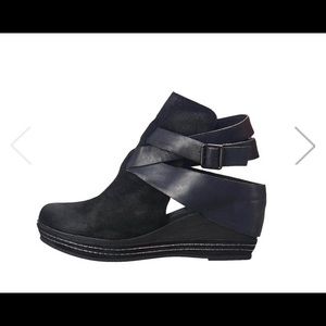 Antelope black booties, size 39